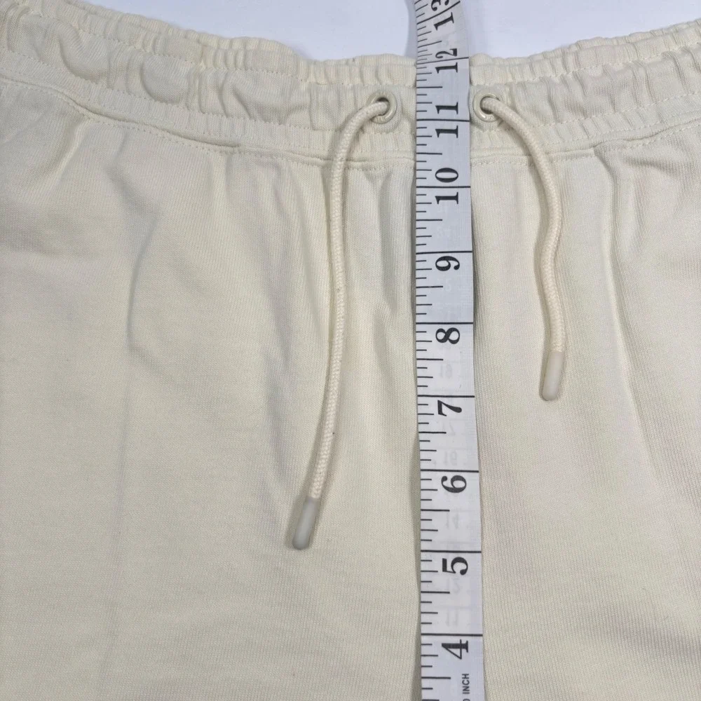 Nike Womens Medium  Pale Yellow Shorts Sportswear Essential Cotton High Rise